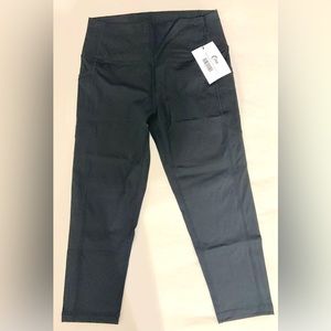 Zyia Active Black Pocket Brilliant Hi-Rise Capri 20” Size 12